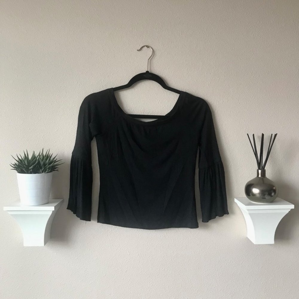 Off-the-Shoulder Ribbed Top